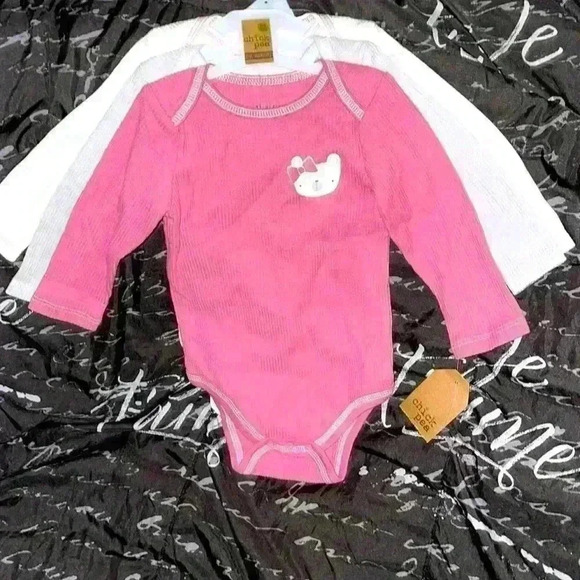chick pea Other - 3 Chick Pea Long Sleeve Onesies